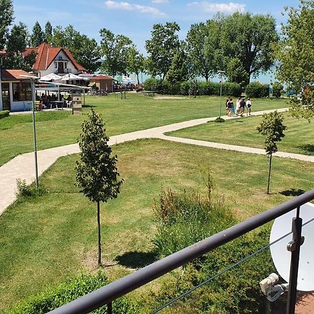 Wellapartman Zamárdi Exteriér fotografie