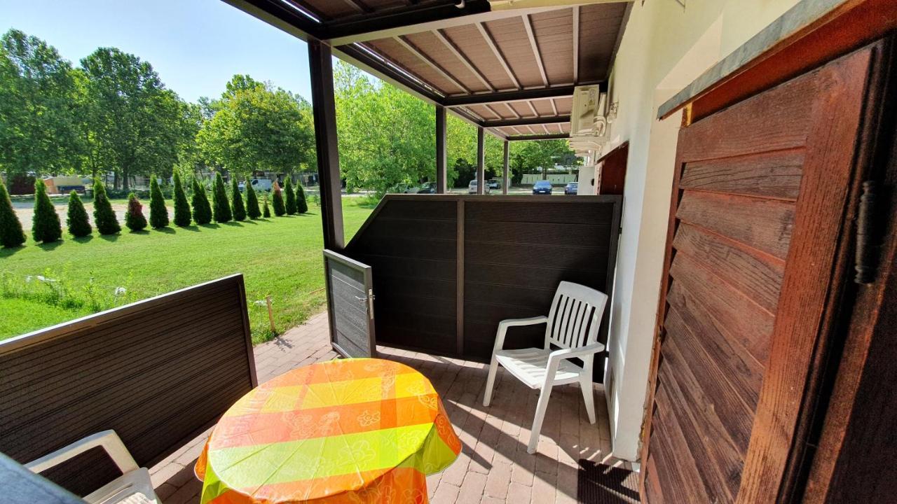 Wellapartman Zamárdi Exteriér fotografie