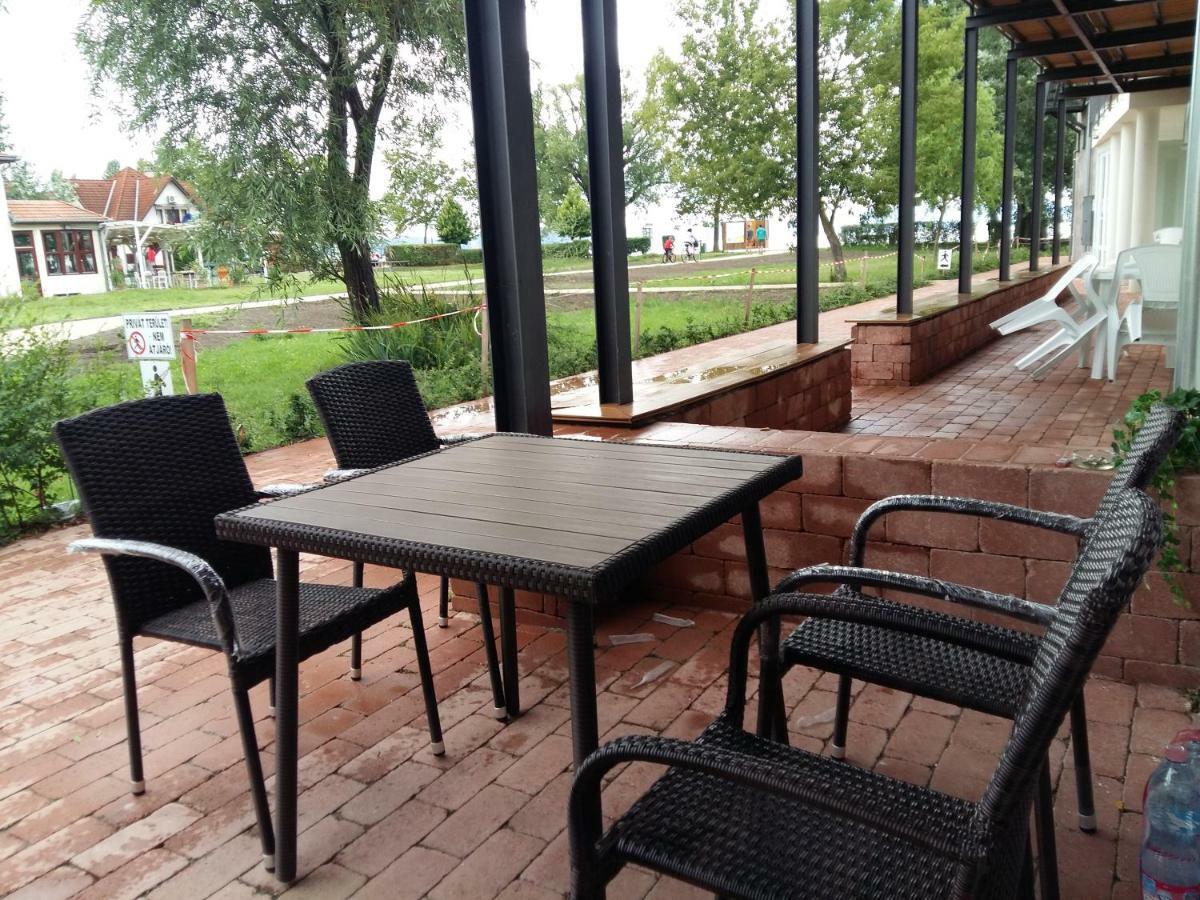 Wellapartman Zamárdi Exteriér fotografie