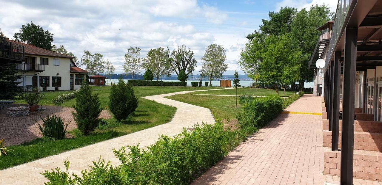 Wellapartman Zamárdi Exteriér fotografie